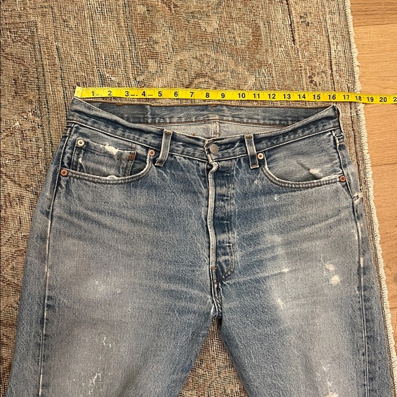 Amazing broken in vintage Levi’s - Picture 4 of 9
